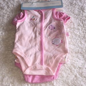 Girls 3 piece layette